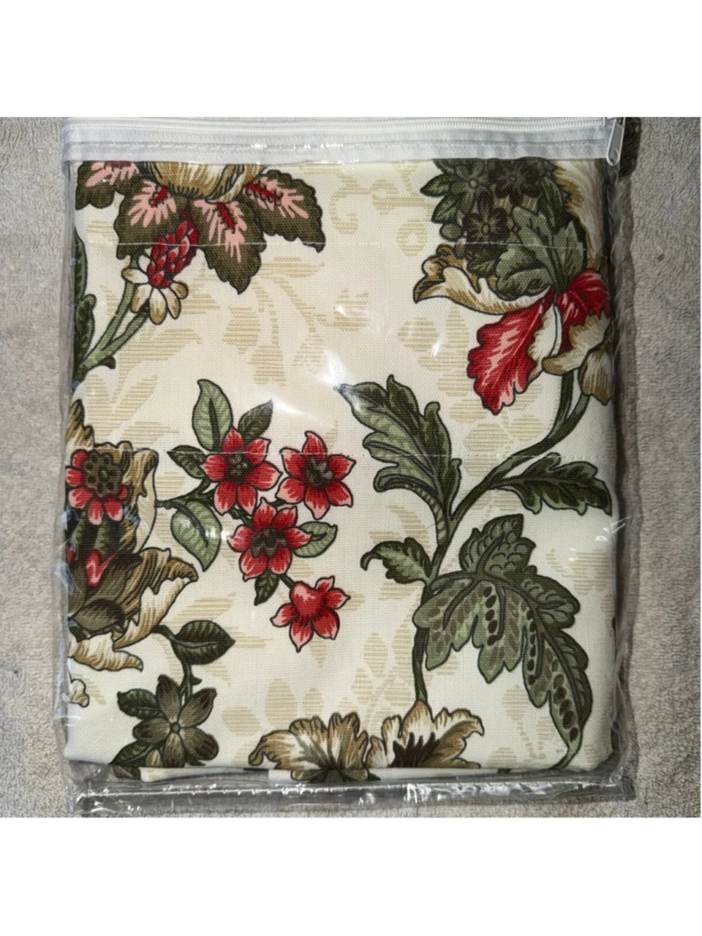 NIP A. L. Ellis Scallop Valance 100% Cotton Style 123 Madison 58”W x 15”D Brick